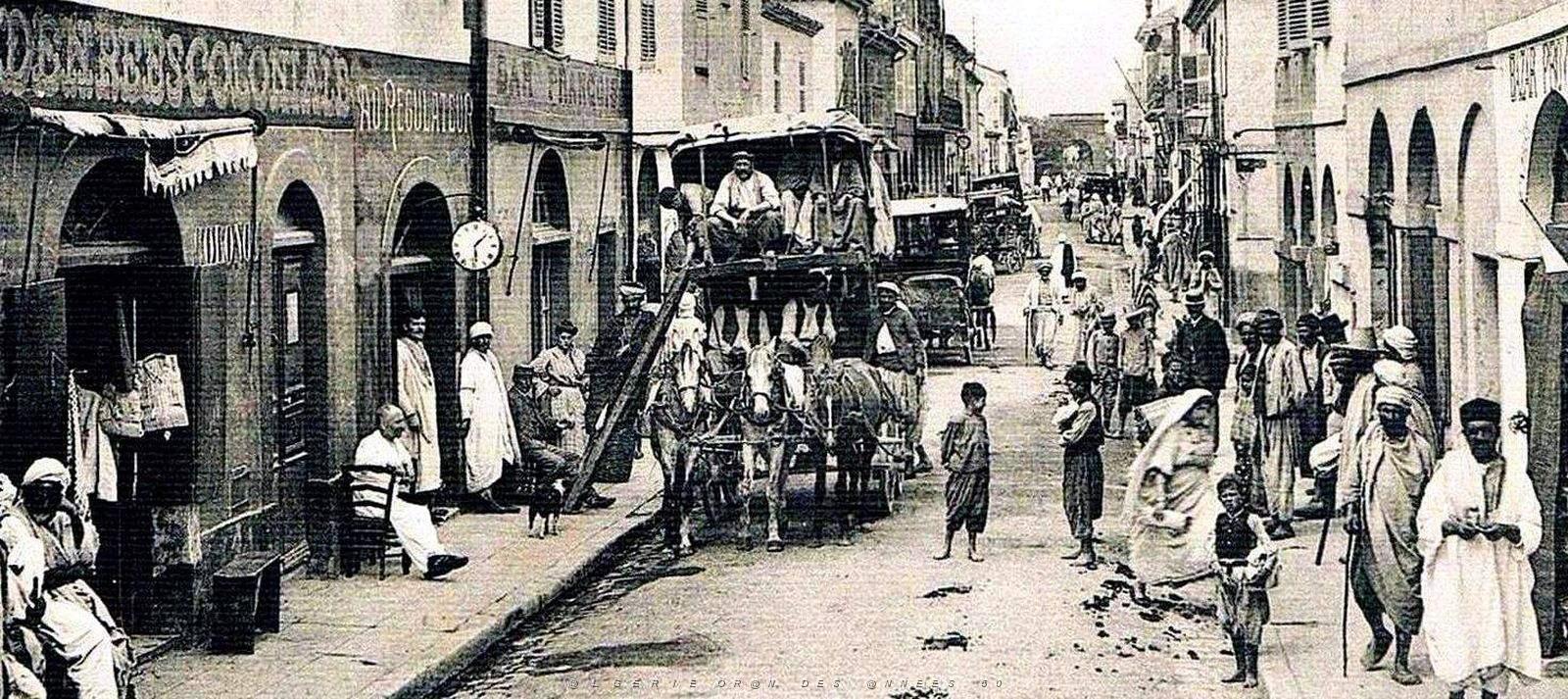 1876- Cherchell - Rue de Tenes2.jpg